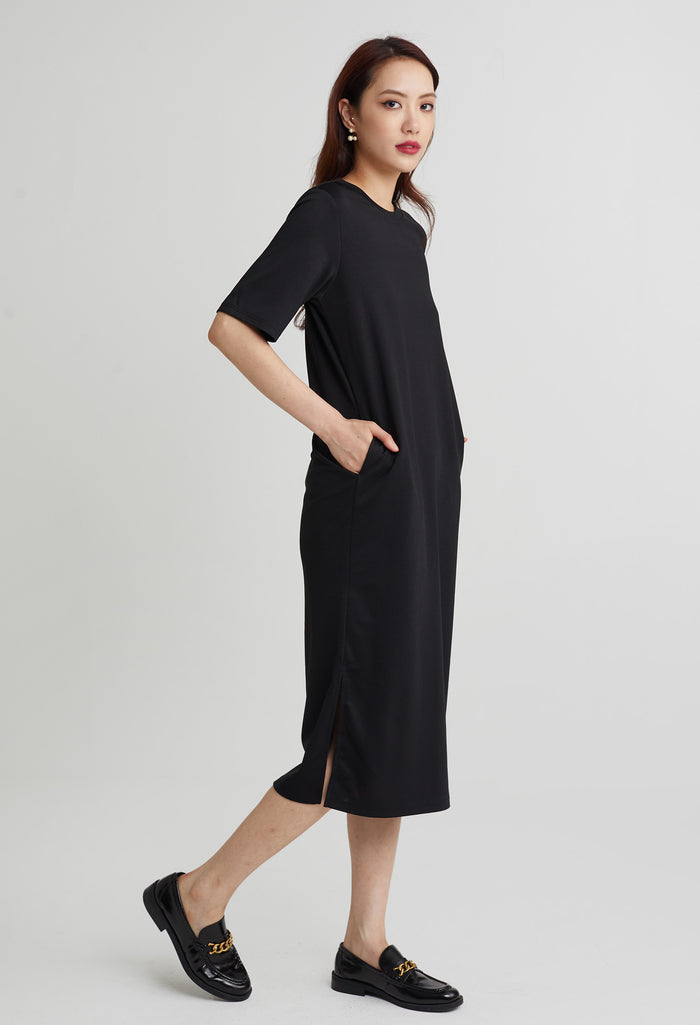 Cozy Round Neck Midi Dress