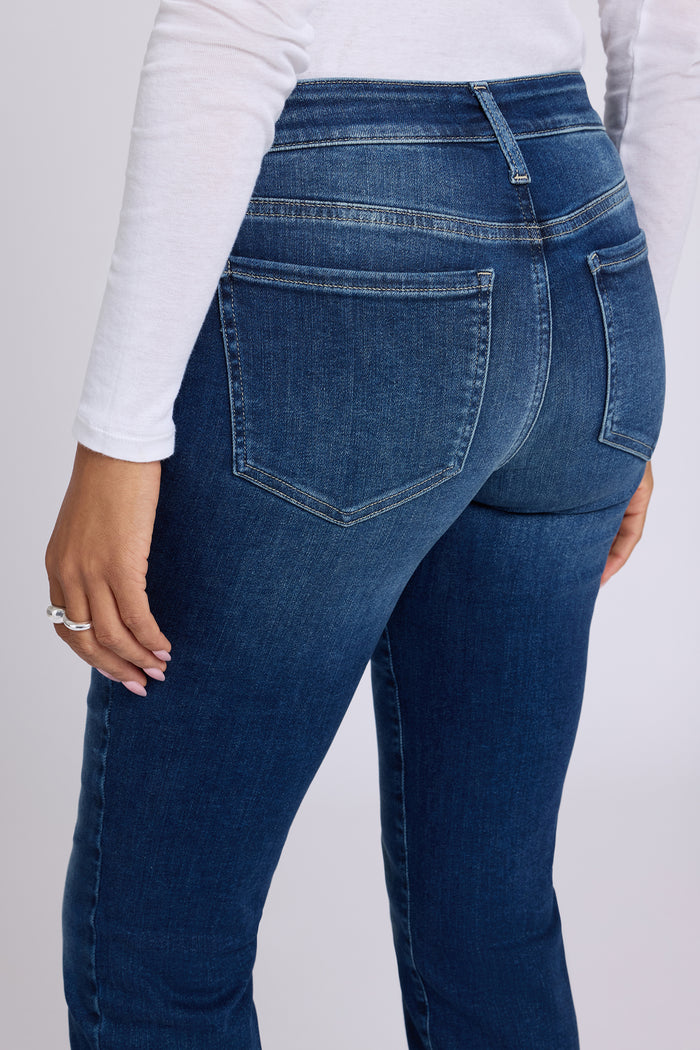 Marilyn Straight Jeans - Dahlia
