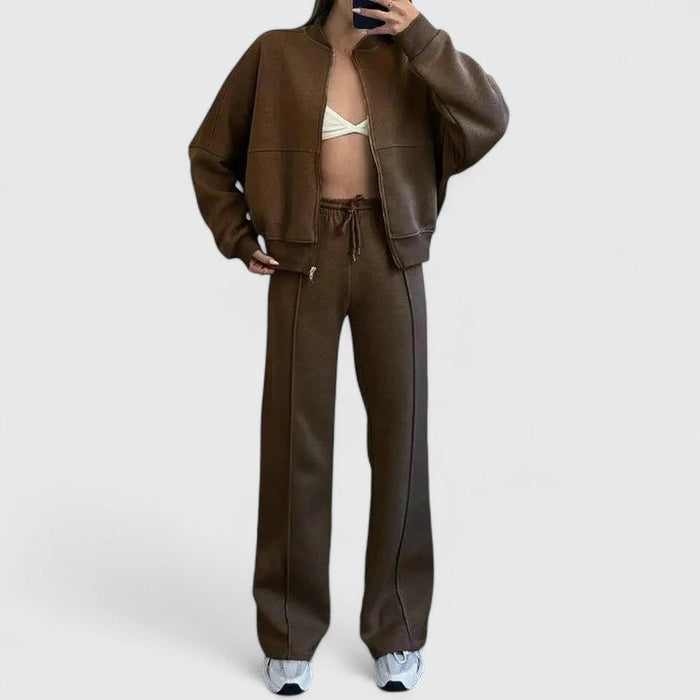 Brown / S