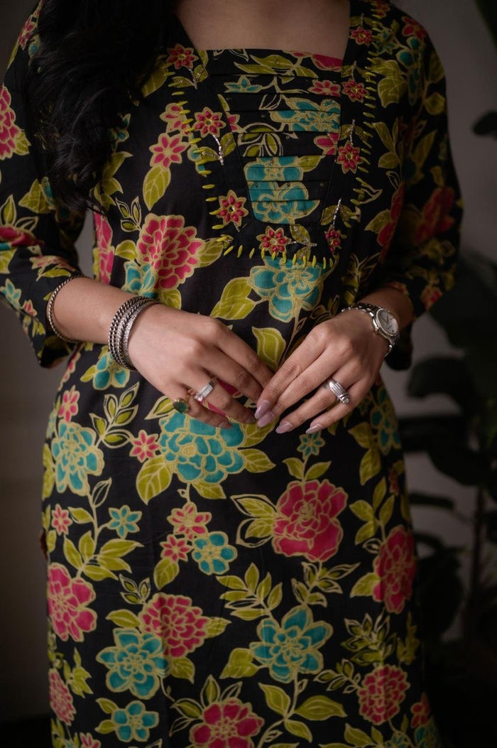 Samya Budget Cotton Suit- Black Multi Florals