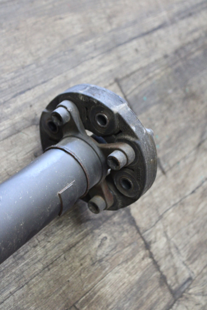 05-08 Magnum Challenger Charger 300 SRT8 6.1L OEM Rear Driveshaft 05037640AB
