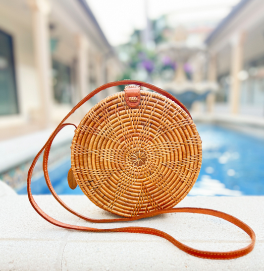 Ata Vine Round Crossbody Bag | The Winding Road