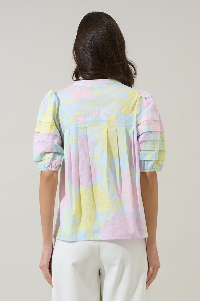 Brisa Floral Court Button Down Top