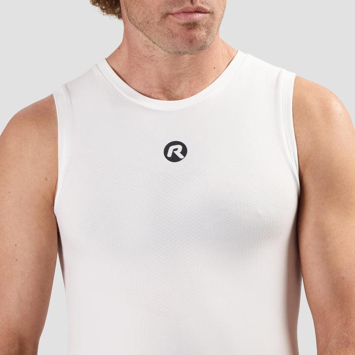 Detail van Rogelli Core II ondershirt zonder mouwen wit voorkant.