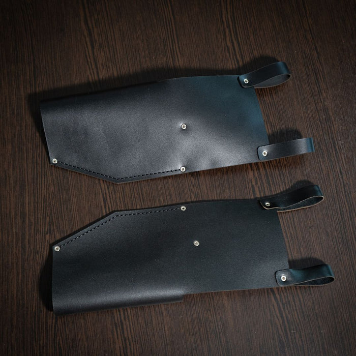 DH-17 blaster pistol with leather holster