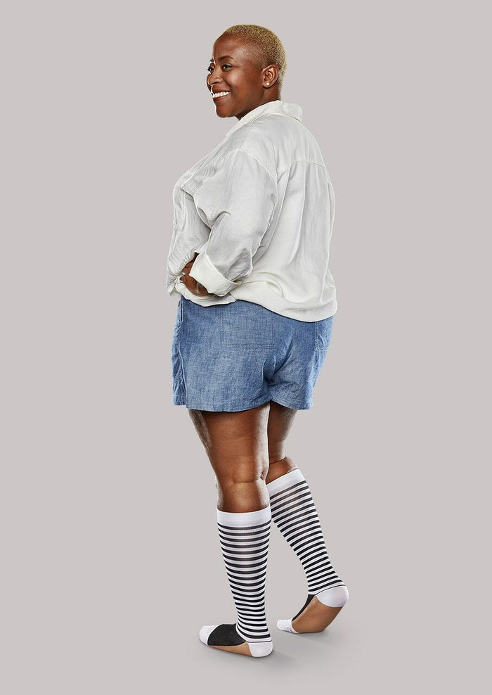 EASE Bold Fashion Moderate Gradient Compression Socks