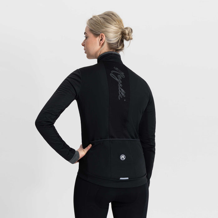 Rogelli Essential fietsjack dames zwart gedragen achterkant.