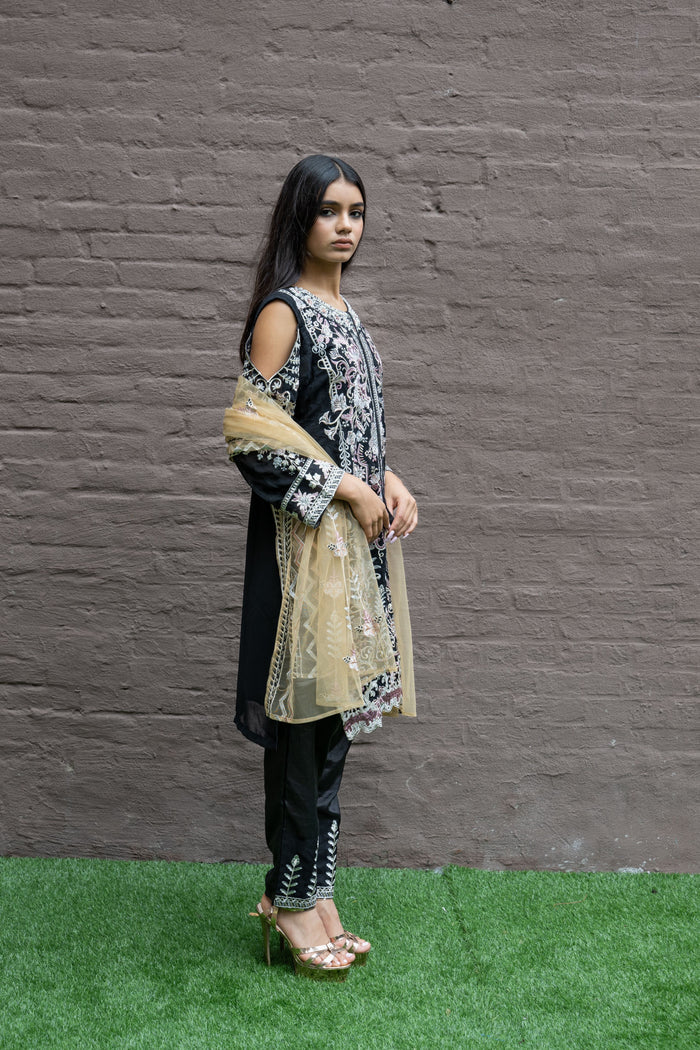 Fancy Heavy Embroidered Black With Ankle Pants Suit