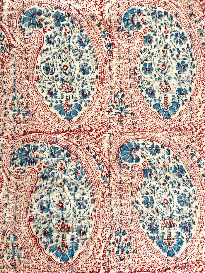 Full/Queen / Red & Blue Paisley