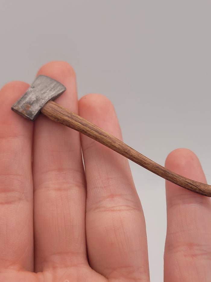 Hatchet by Sir Thomas Thumb