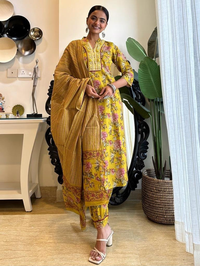 Jeet Yellow Floral Afghan Set