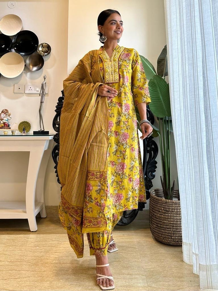 Jeet Yellow Floral Afghan Set