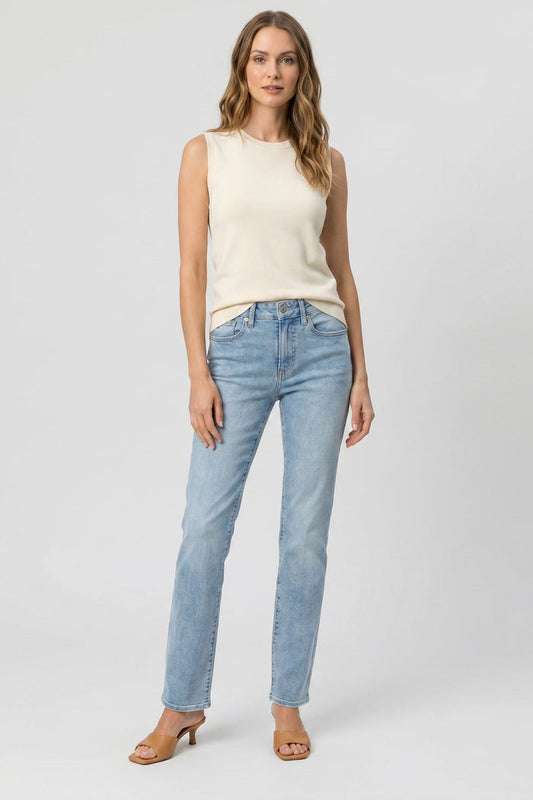 Marilyn Straight Jeans In Petite - Haley