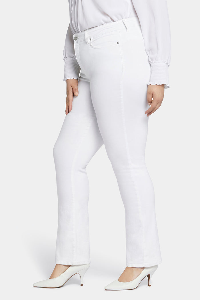 Marilyn Straight Jeans In Plus Size - Optic White