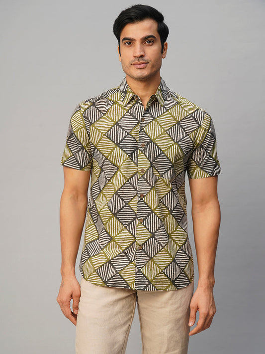 Men's Cotton Batik Printed Regular Fit Shirt Olive/Black