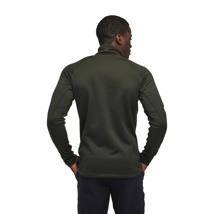 Cypress ~ Model Height 6' 0" | Chest 40" | Waist 32" | Size Medium/320