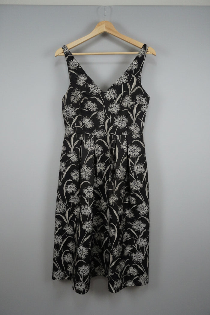 Oasis v neck  dress size 12