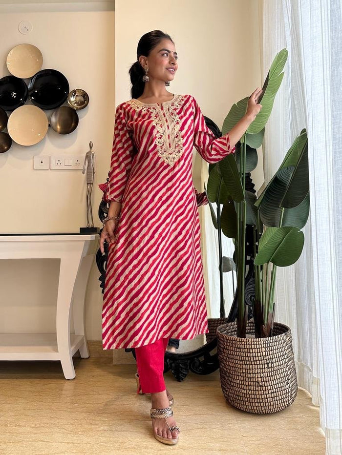 Red Muslin Leheriya Set