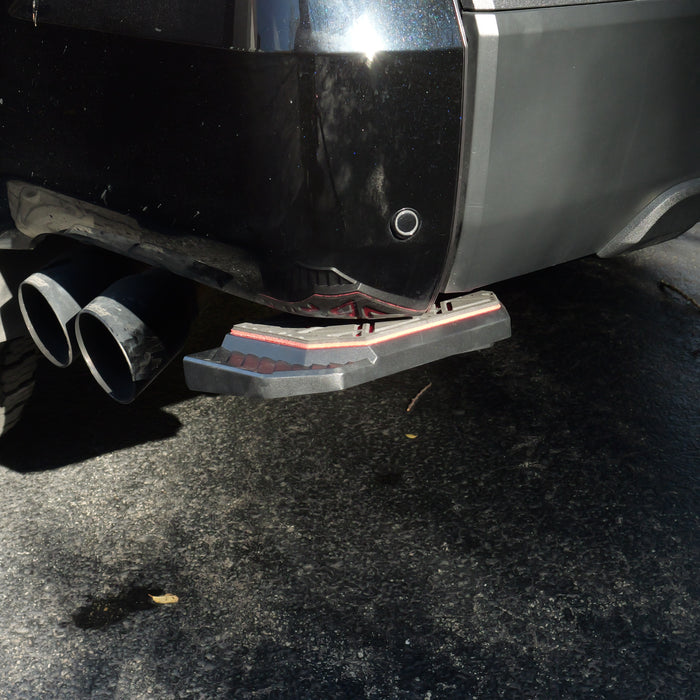 Toyota Tundra (2022-2026) Retractable Bed Step