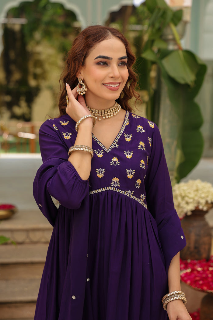 Women's Floral Embroiderd Kurta Set